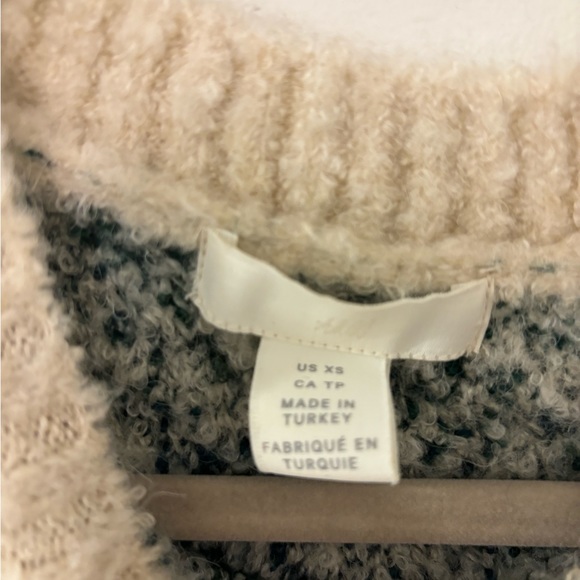 Knit vest zebra pattern (cream and dark green) - Picture 3 of 4